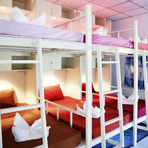 Dormitory Room Mixed